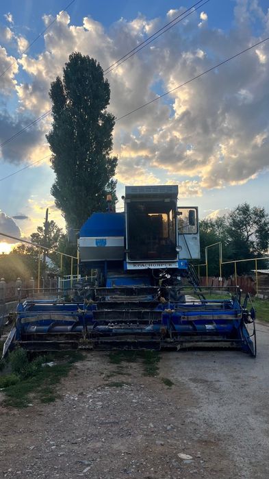 Срочно продам Комбайн Енисей 1200
