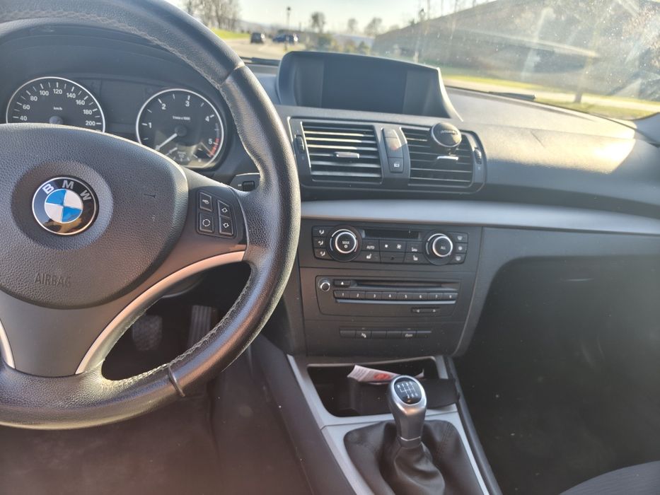 BMW 118d 143cp 2010 euro5
Dotări 
Xenon
Oglinzi electrice 
4geamuri el