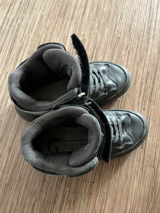 Бесплатно отдам сапоги