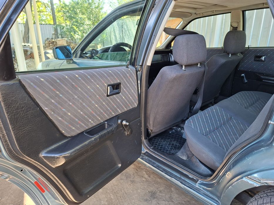 Продам Ауди 80/ 1,8 монотроник