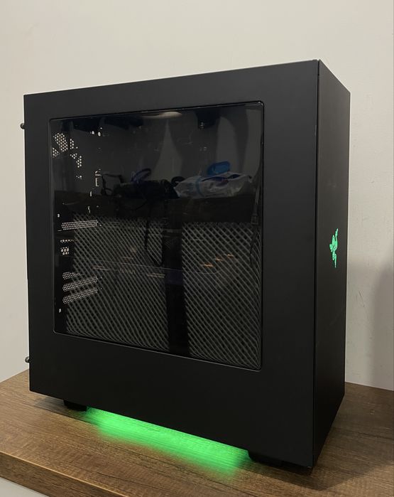 Геймърски компютър  RAZER intel core i7, 16 gb ram, Nvidia 8gb GPU, SSD + HDD ПЕРФЕКТЕН