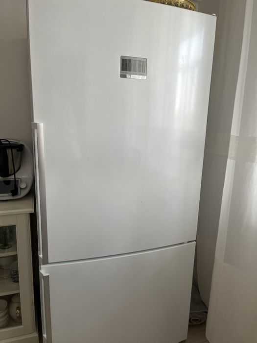 Холодильник bosch продается