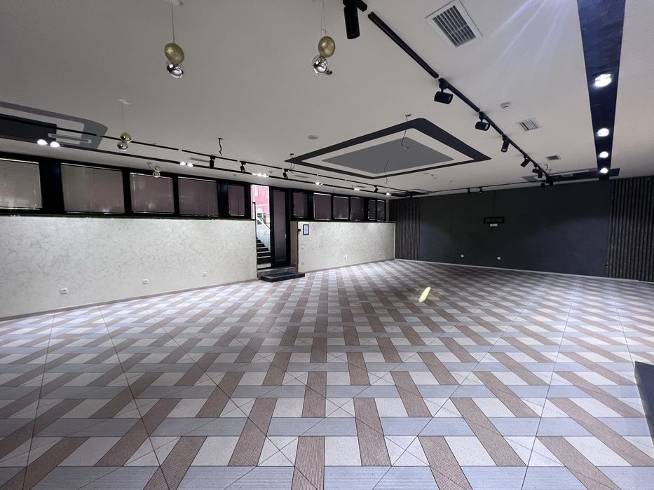 Офис / Ресторан 350м2 ор-р метро Ойбек!