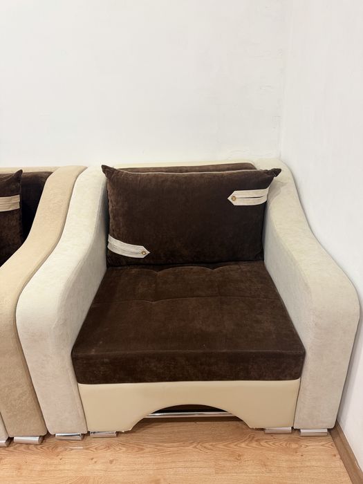 Диван , креслосымен сатам