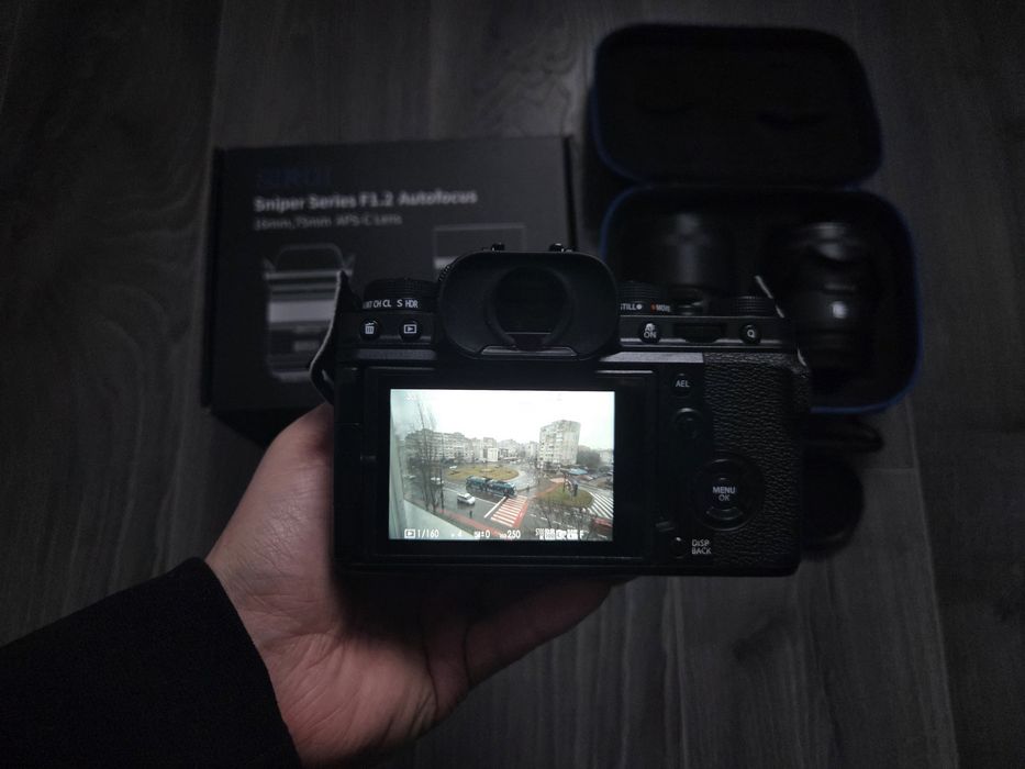 Obiectiv fujifilm sirui 75,16mm