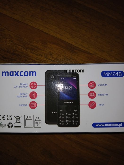 Vand 2 tel. Maxcom MM248 sigilate si 3 cartele sim Orange noi