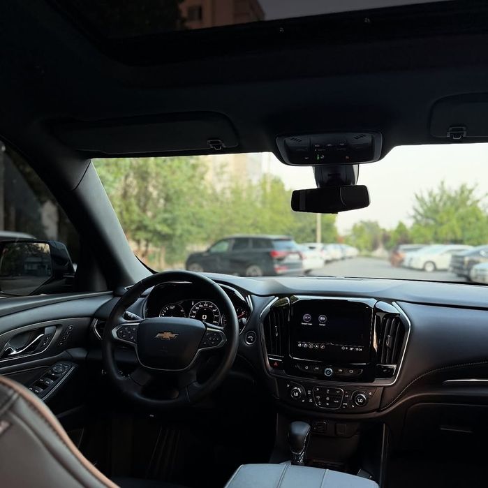 Traverse 2023 RS Qora Tozza Srochna Sotiladi!