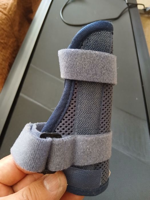 Продам бандаж для пальца