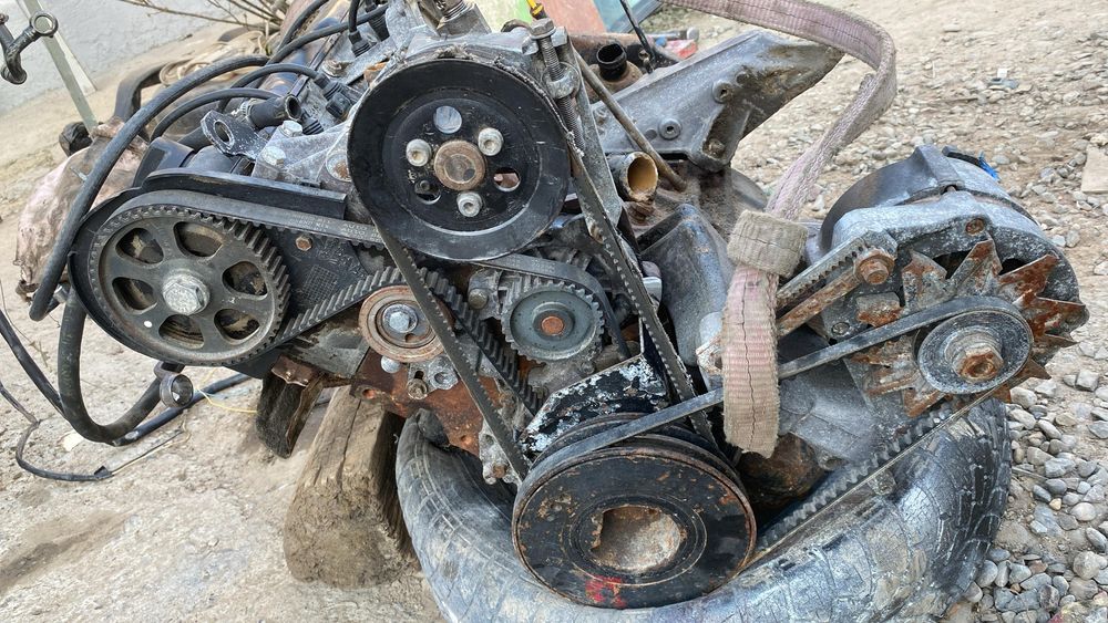 Продам матор ауди 2,3