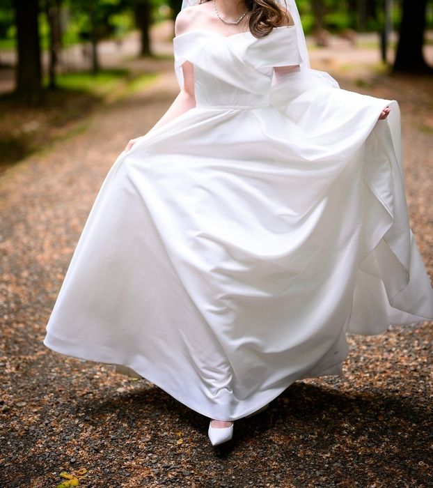 Rochie mireasa cu corset și trena 2 m