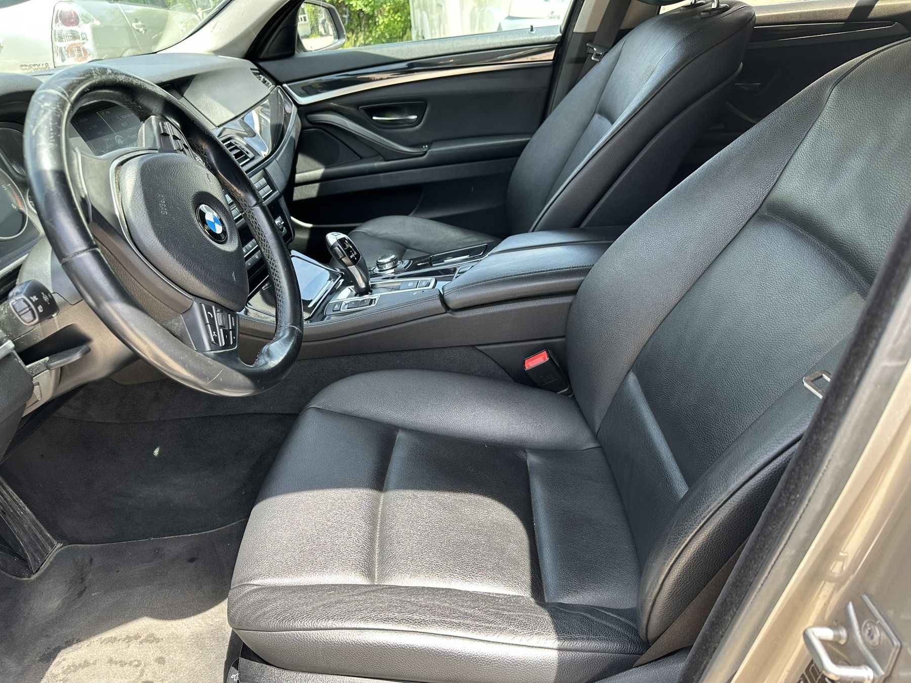 Продавам - BMW 530