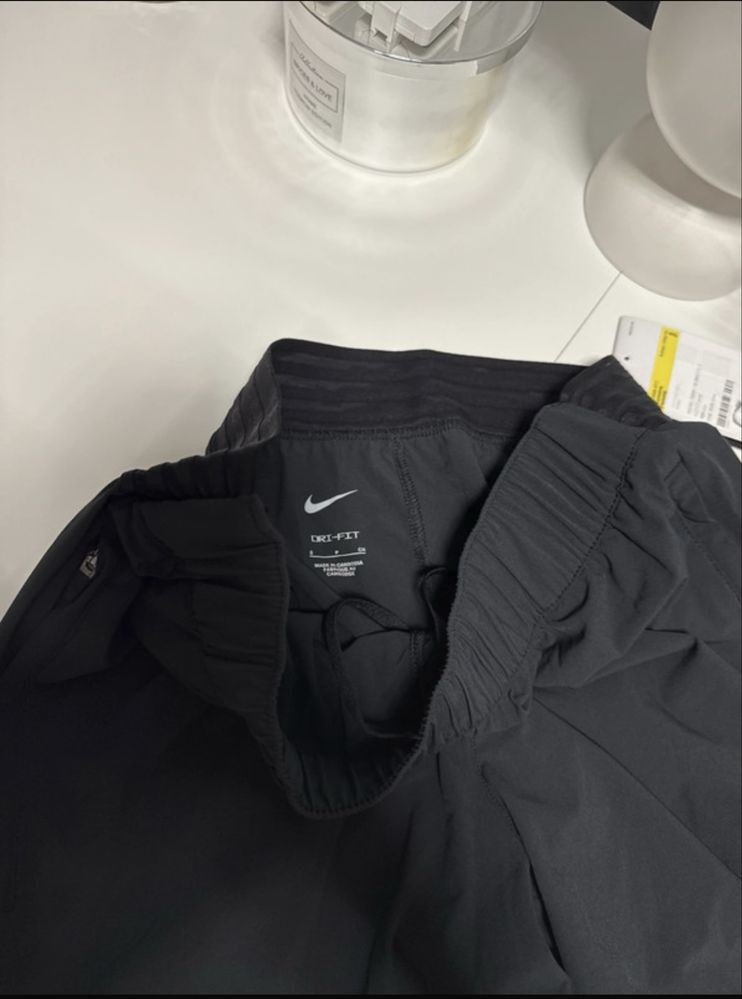Pantaloni nike dama