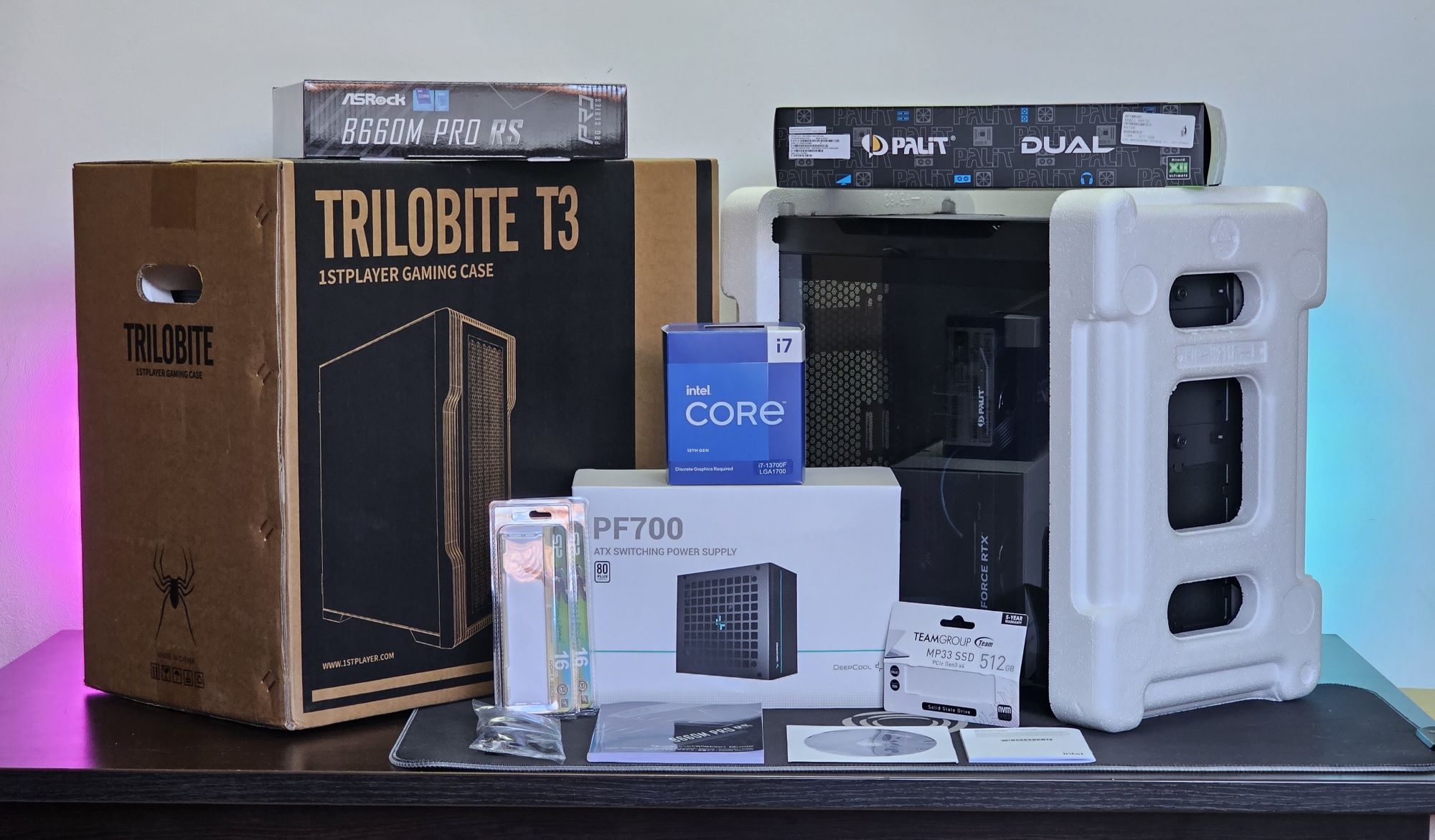 Core i7-13700F/RTX 4070 12GB/RAM 32GB/M.2 512GB/Чисто Нов+Гаранция!