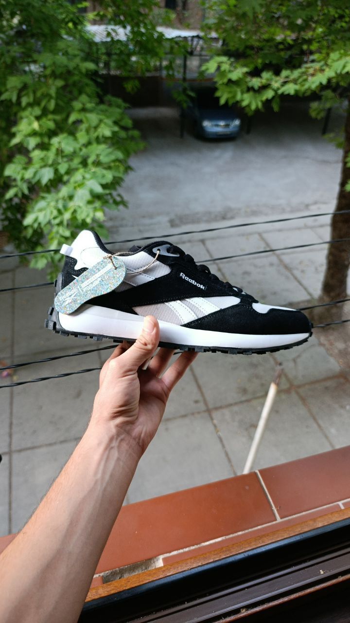 Reebok оригинальные кроссовки