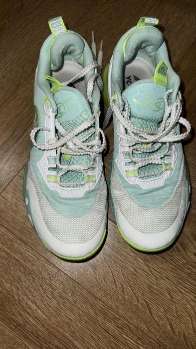 Кроссовки Lining