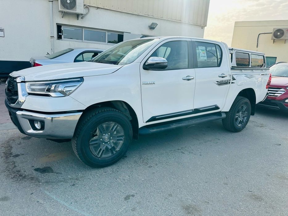 Toyota Hilux 2024 - автомат новая 2,7л Пикап