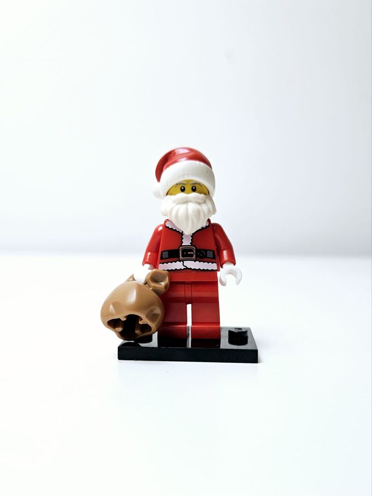 Lego Collectable Minifigures Series 8 8833-10 - Santa (2012)