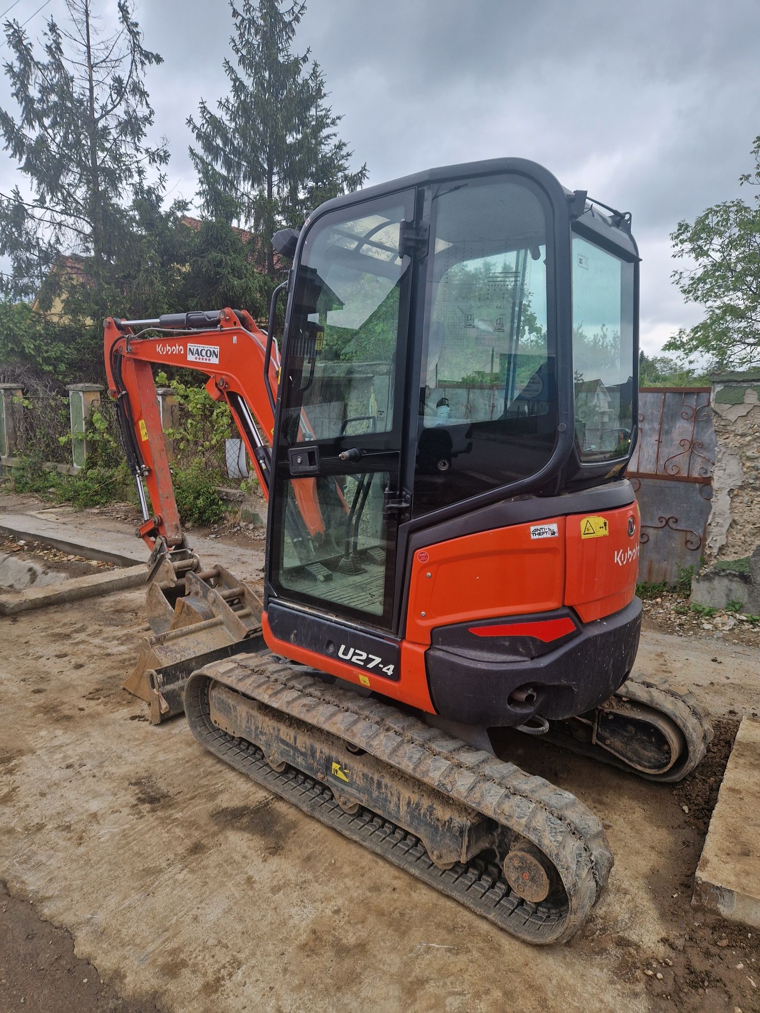 Vand miniexcavator Kubota U27