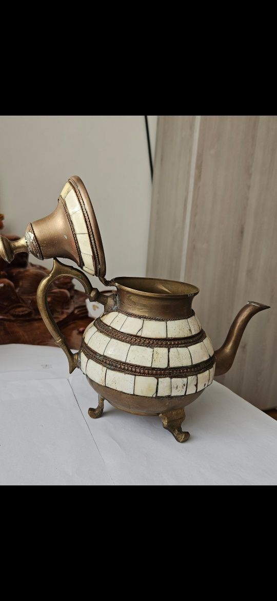 Ceainic bronz placat cu os!