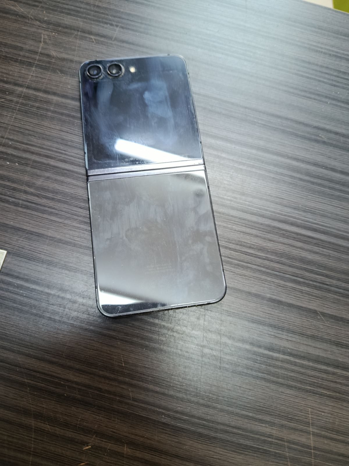 Samsung Z Flip 5 512GB Black