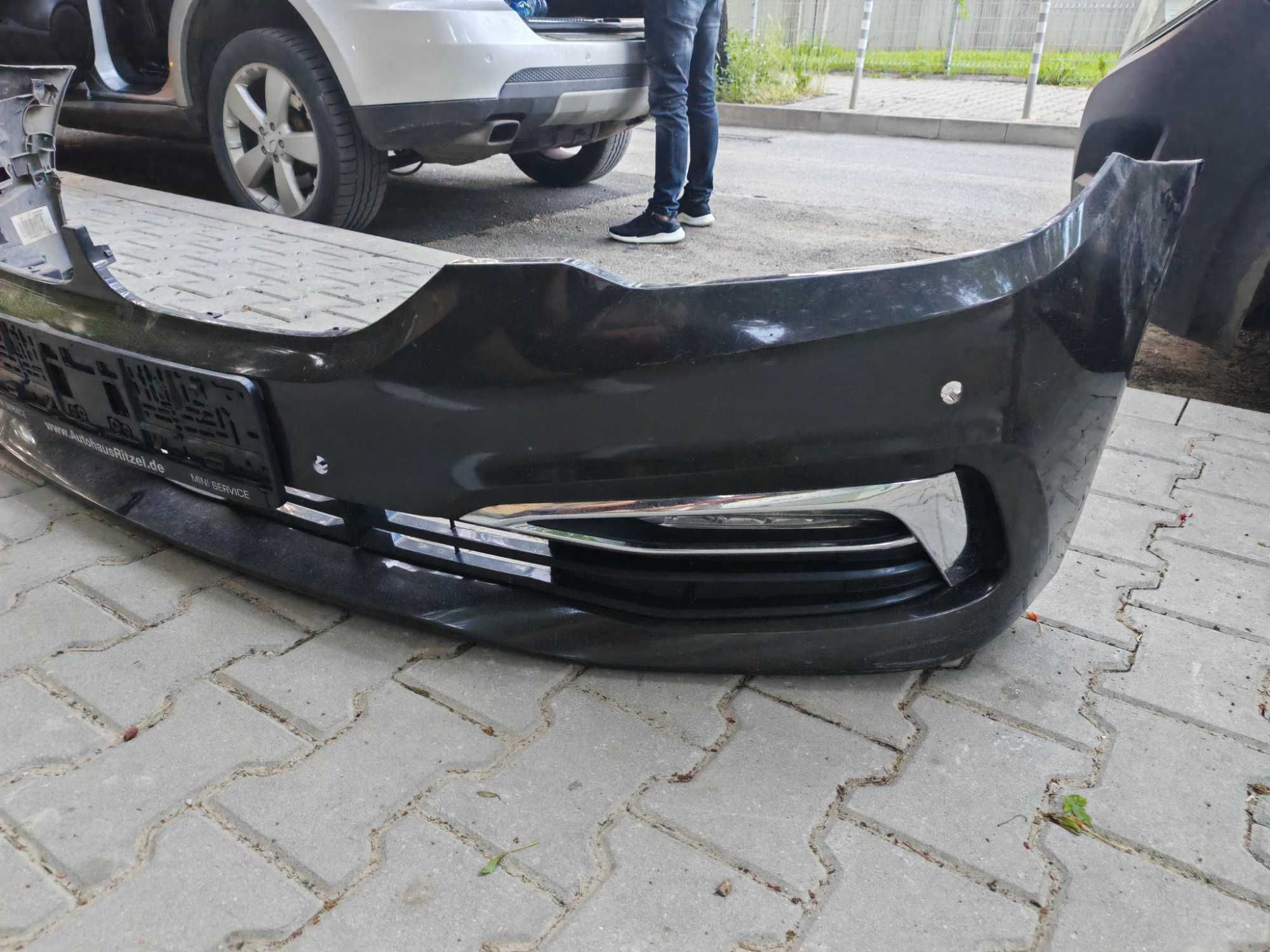 Bmw G30 части - Предна броня, задна броня, прагове