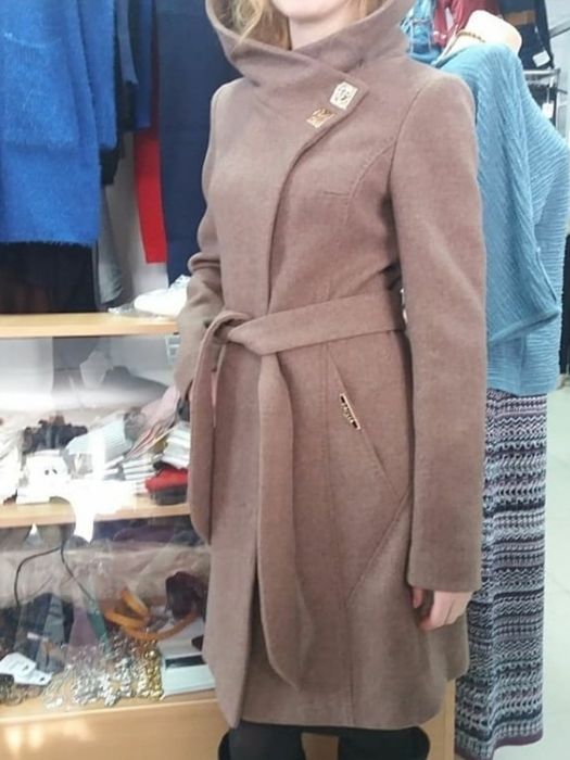 Пальто демисезонное 48