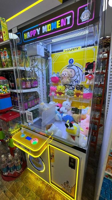 аппарат с игрушками с местом