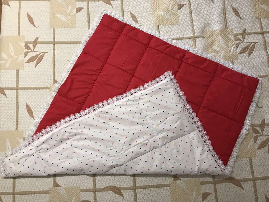 Ръчно изработени бебешки юрганчета