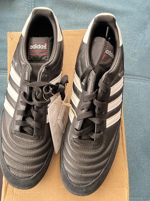 Бутонки Adidas Mondial Team.Номер 45.5зЧисто нови !
