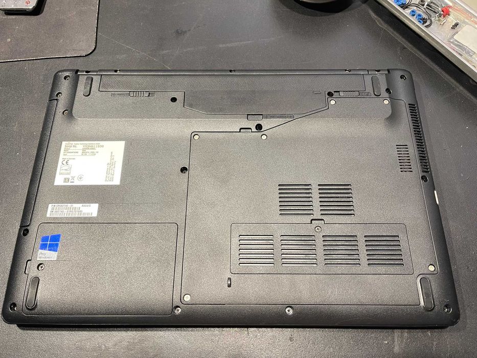 Laptop Fujitsu A555G i5-5200U 8GB SSD 256 GB Radeon R7 M260