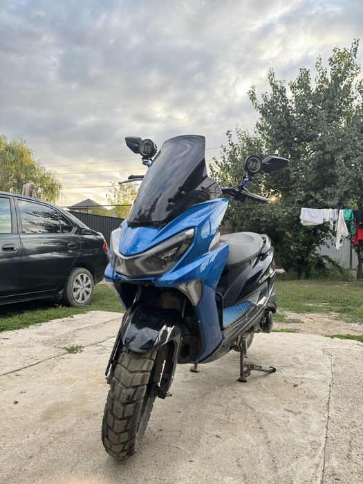 Мопед макси 175 кубовый