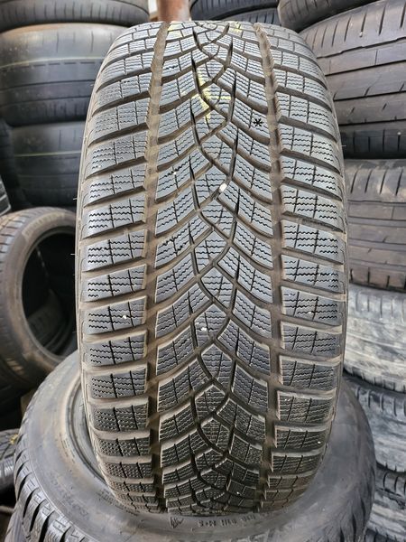 225/45/18 Goodyear 1piese Runflat