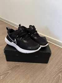 Nike miler react