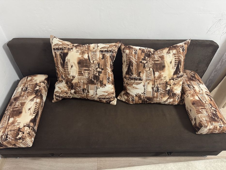 Продам диван в хорошем состоянии