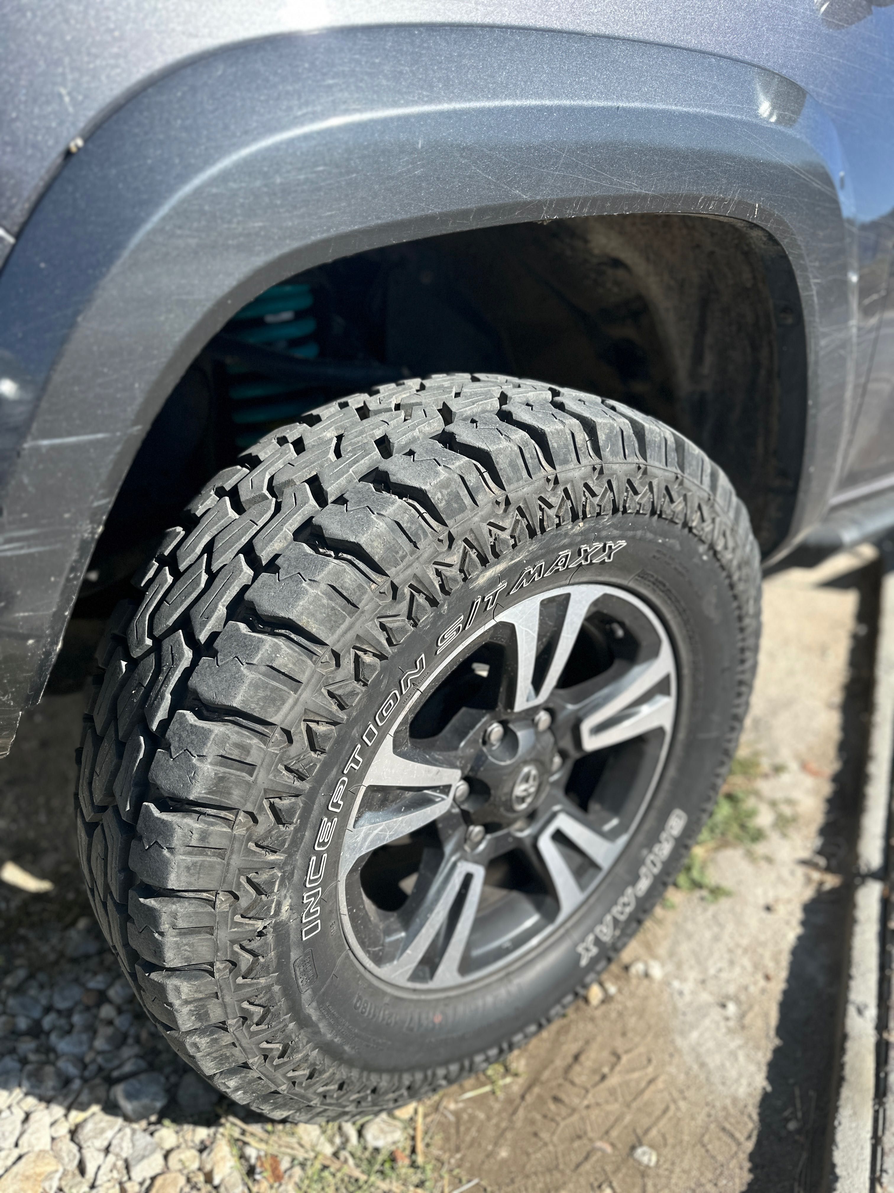 Grip Max 275/70/R17