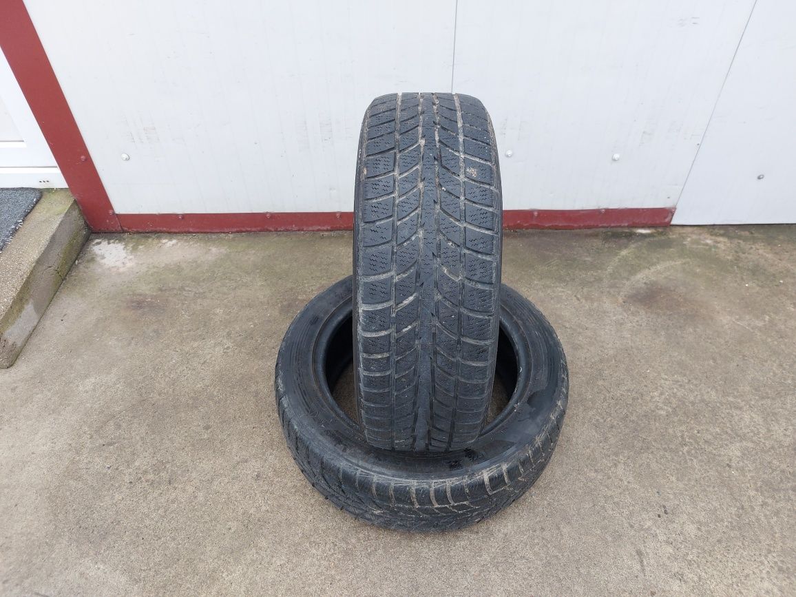 100 lei bucata! Doua anvelope M+S/IARNA 195 55 16 Hankook