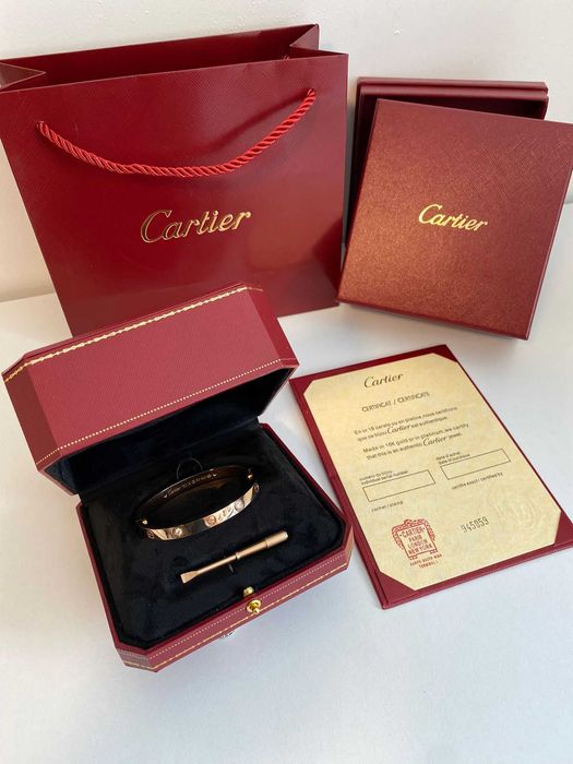 Brățară model Cartier Love din aur roz cu diamante
