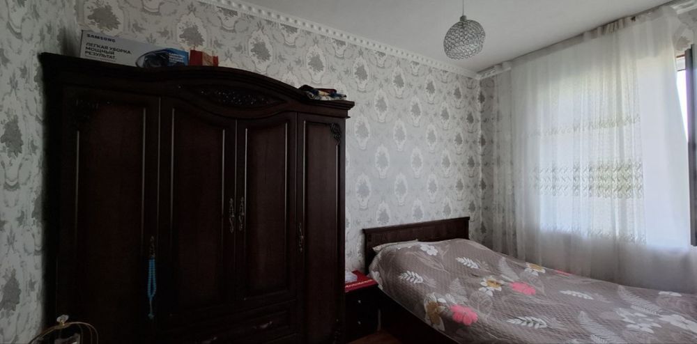 Срочна квартира сотилади сергели 6 А метро 2 чи бекат енида