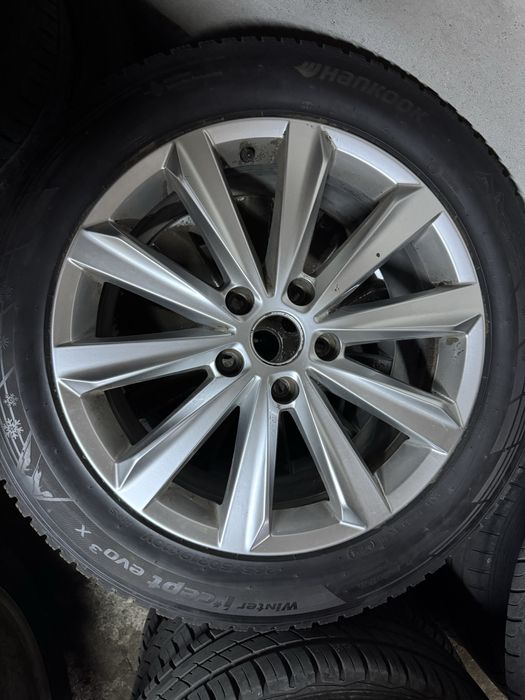 Jante aliaj originale VW Touareg 7P 19” Salamanca cu anvelope de iarna