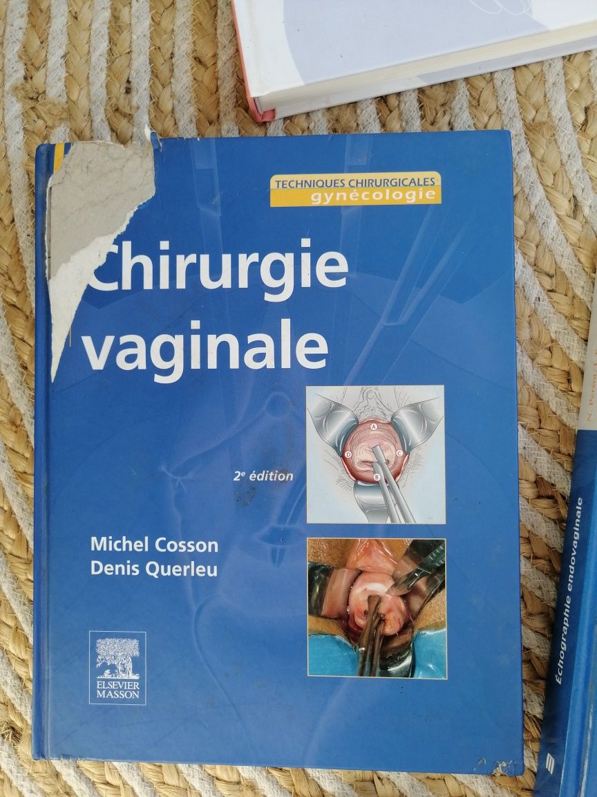 Vând carti de specialitate Obstetrica Ginecologie literatura franceza