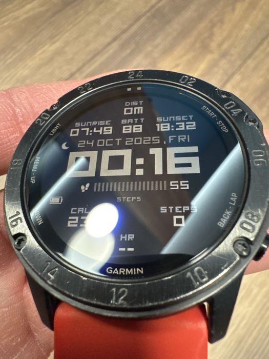Часовник Garmin Tactix Delta