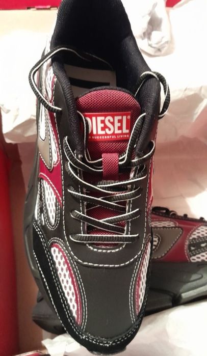 НОВЫЕ Кроссовки  Diesel ,Оригинал,разм37 
марки Diesel,оригинал