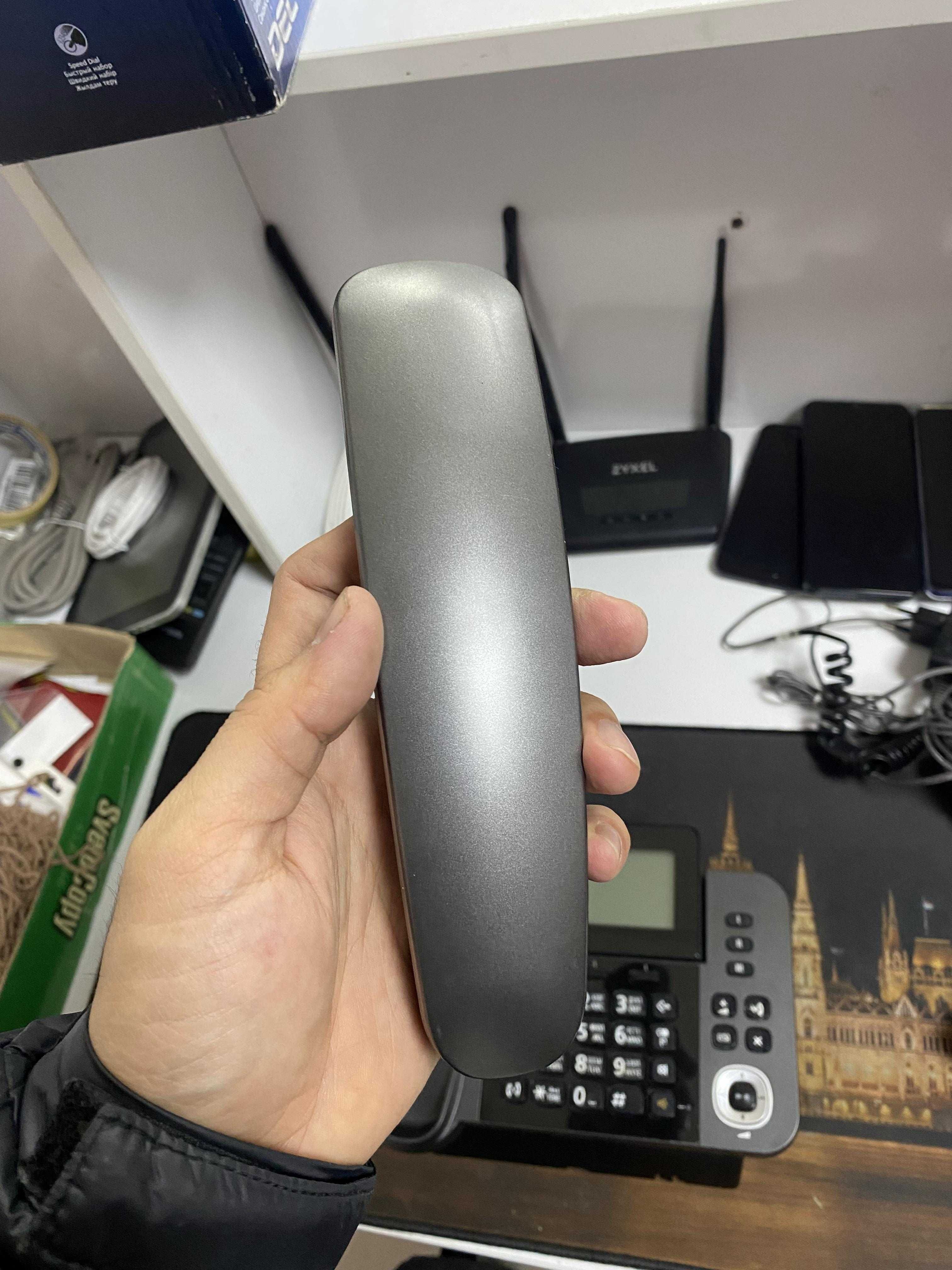 Panasonic KX-TGF320 radiotelefon srochno