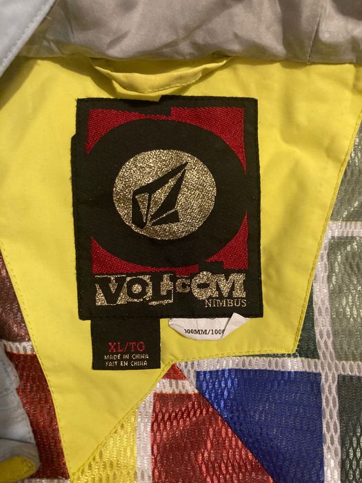 Сноуборд яке Volcom Nimbus XL