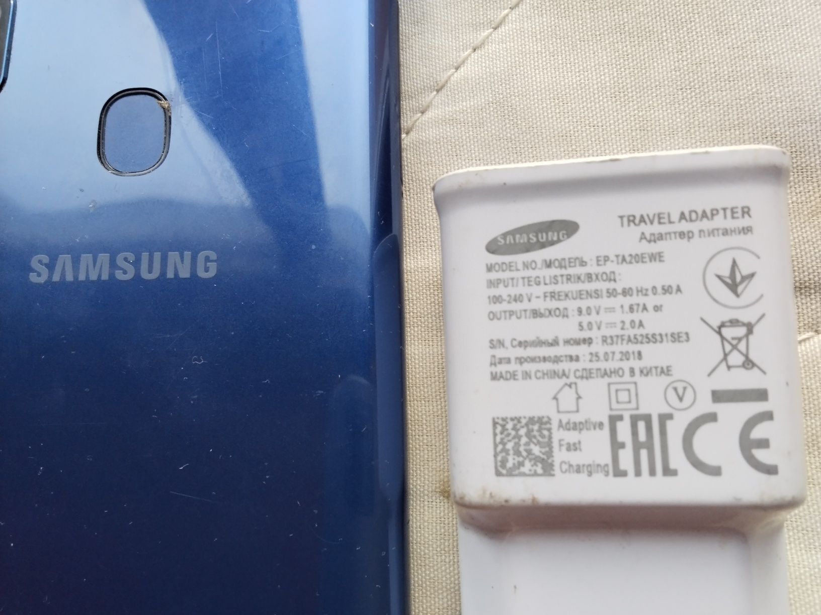 страхотен 4G LTE GSM с две сим карти едновременно Samsung A20e