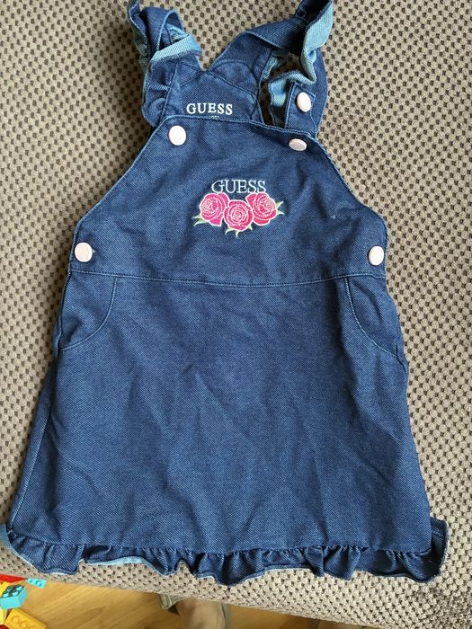Сукман Guess за 2 години