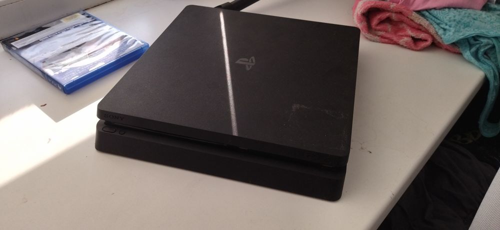 PlayStation 4 продам плейстейшн 4