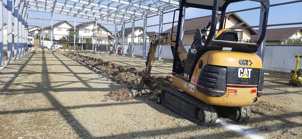 Inchirieri Mini excavator Bobcat miniexcavator miniîncarcător  bob cat