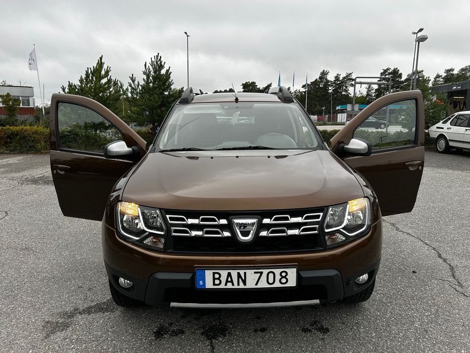 Dacia Duster 1.5- dCi 109CP 2014/04. Stare foarte buna -119.000km.