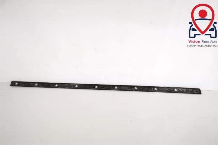 Ornament Usa Geam Dreapta Fata Original In Stare Buna BMW  Seria 7  G1